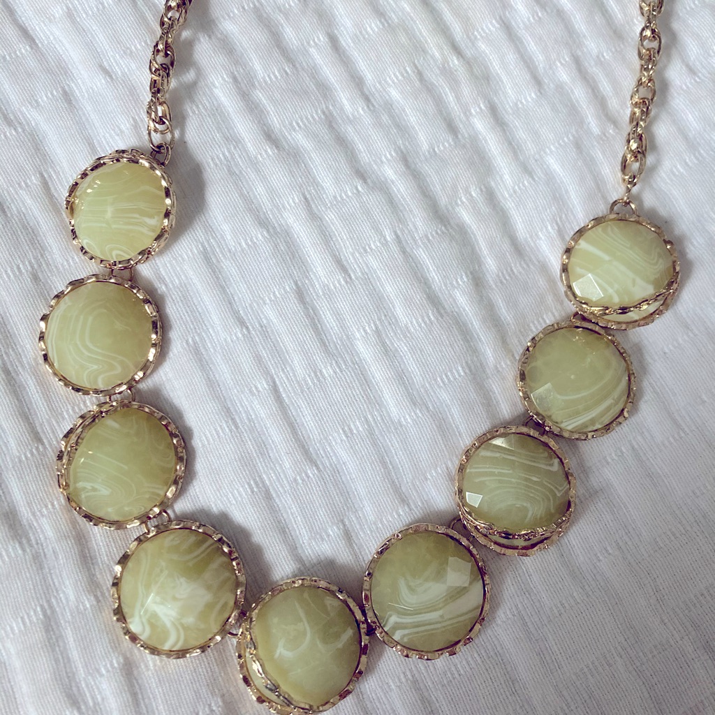 Pear Green Circle Necklace